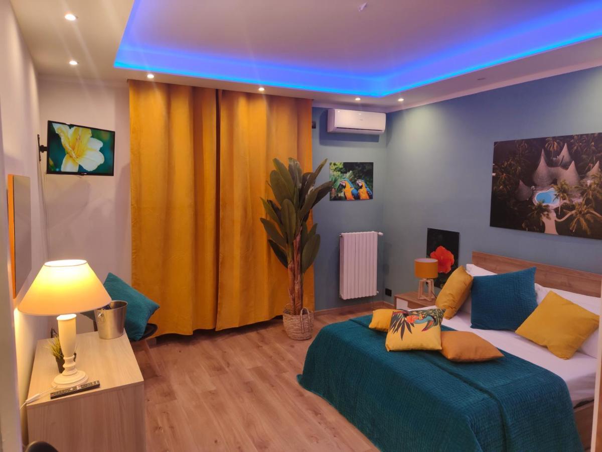 Suite Maison Tropical - Luxury Apartment In 바리 외부 사진