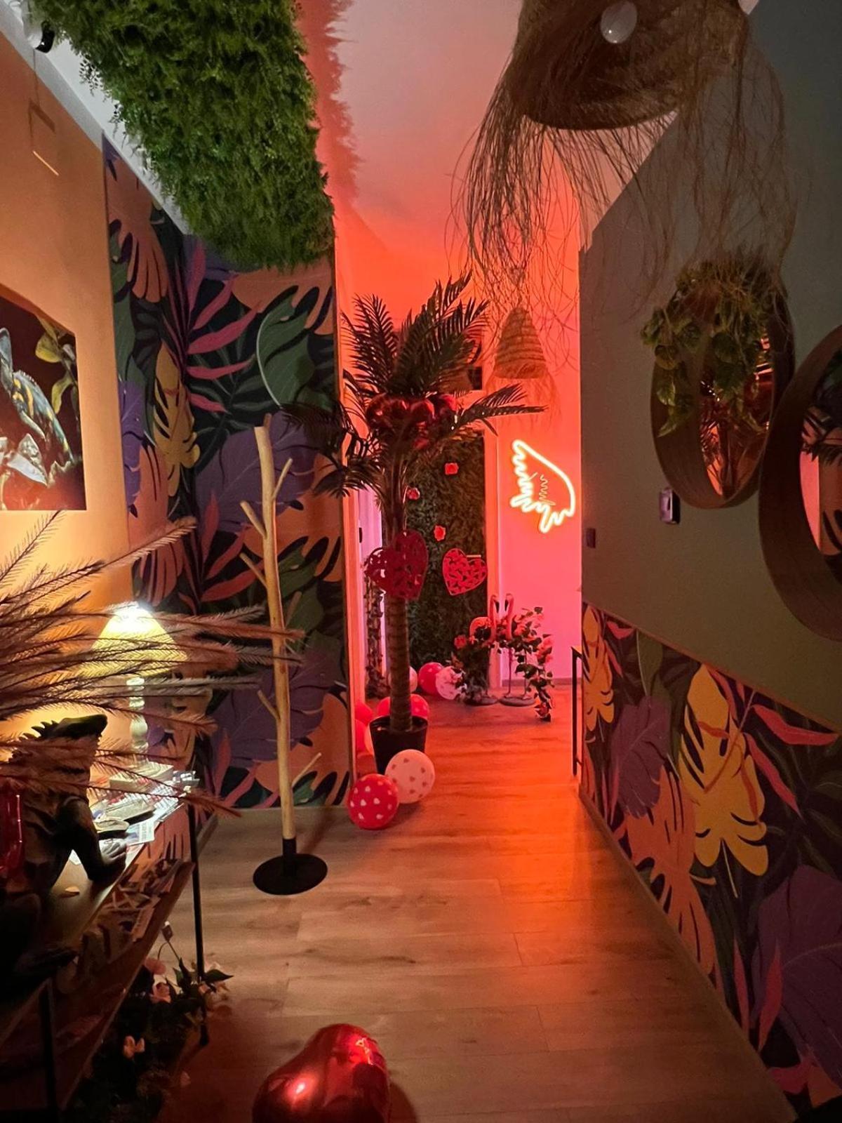 Suite Maison Tropical - Luxury Apartment In 바리 외부 사진